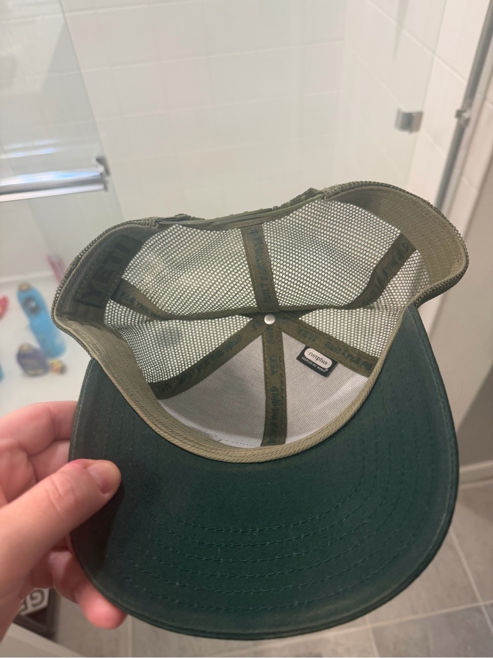 Mens Yeti Olive Green trucker hat - Picture 2 of 3
